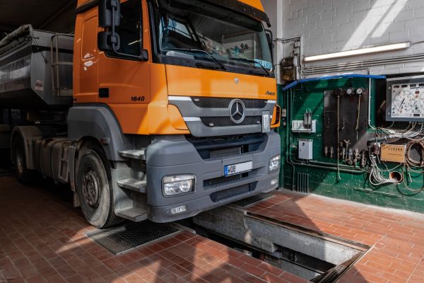 Erfahren Sie mehr über Wekstatt-Leistungen für Lastkraftwagen